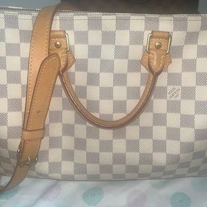 SUPER CUTE AUTHENTIC LOUIS VUITTON SPEEDY BANDOULIÈRE 30